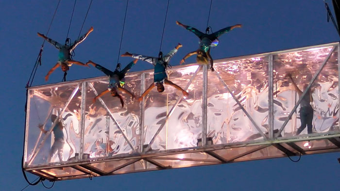Espectáculo de gran formato, danza vertical, danza aérea, Sacude