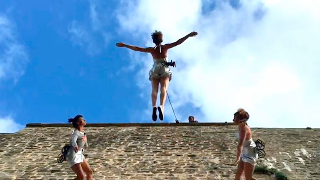 Danza vertical Sacude